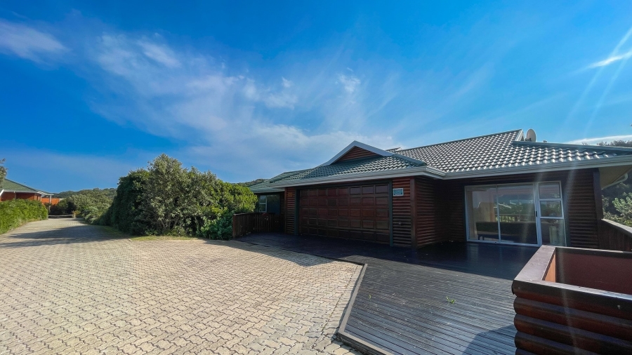 6 Bedroom Property for Sale in Nature On Sea Western Cape